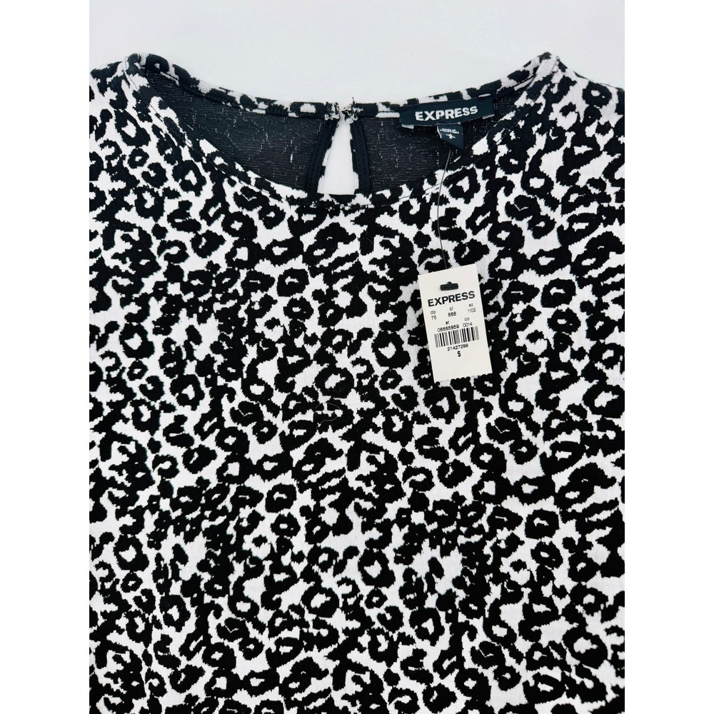 Express Womens Black White Leopard Print Long Sleeve Keyhole Blouse Small NWT‎